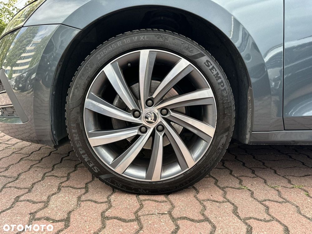 Skoda Octavia 2.0 TDI Style DSG - 35