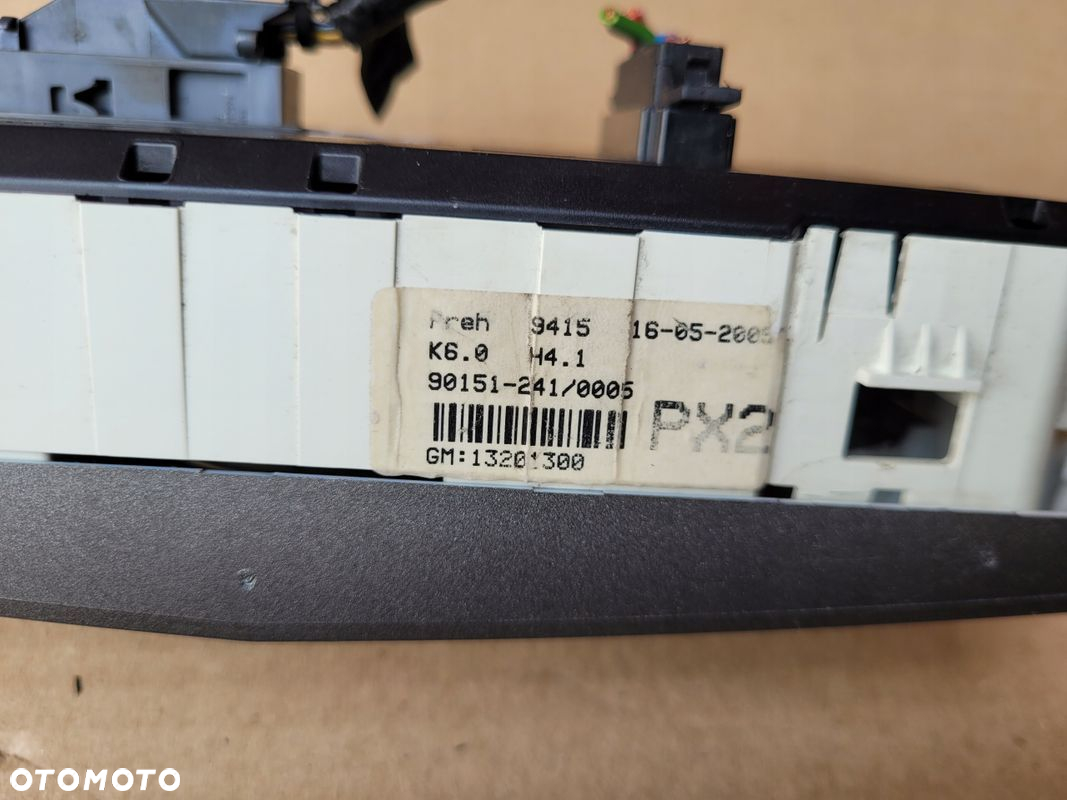 Panel Klimatyzacji Nawiewu Opel Astra H 13201300 - 3