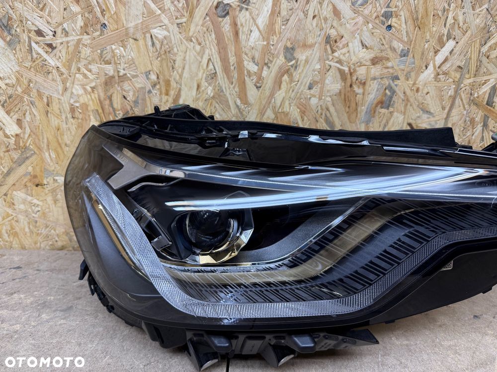 LAMPA PRAWA FULL LED GOLD BMW 2 G42 5A03E38 - 23
