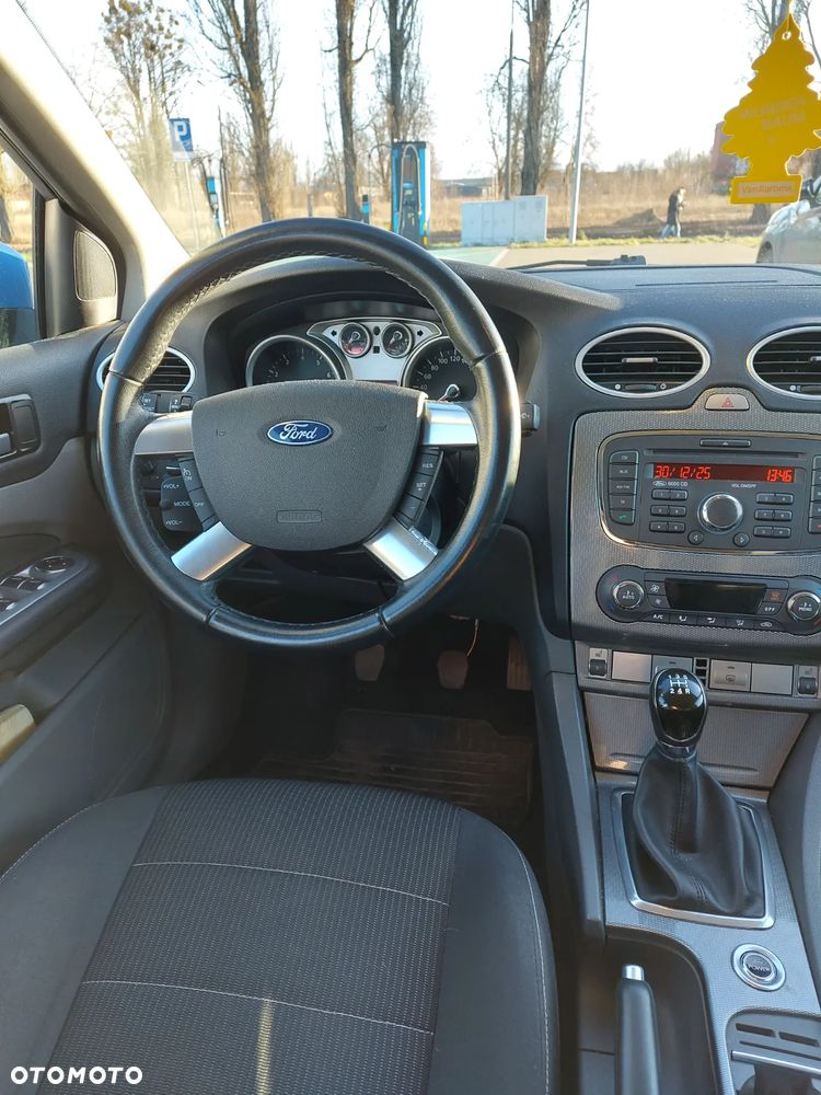 Ford Focus 1.6 16V Titanium - 37