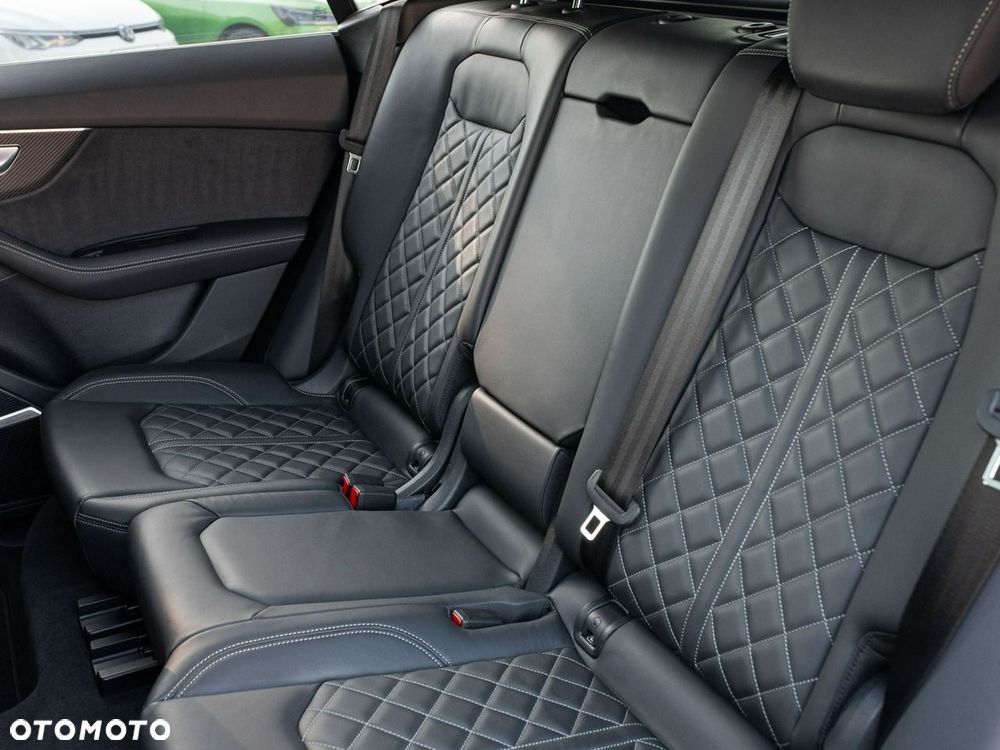 Audi SQ8 TFSI Quattro Tiptronic - 31