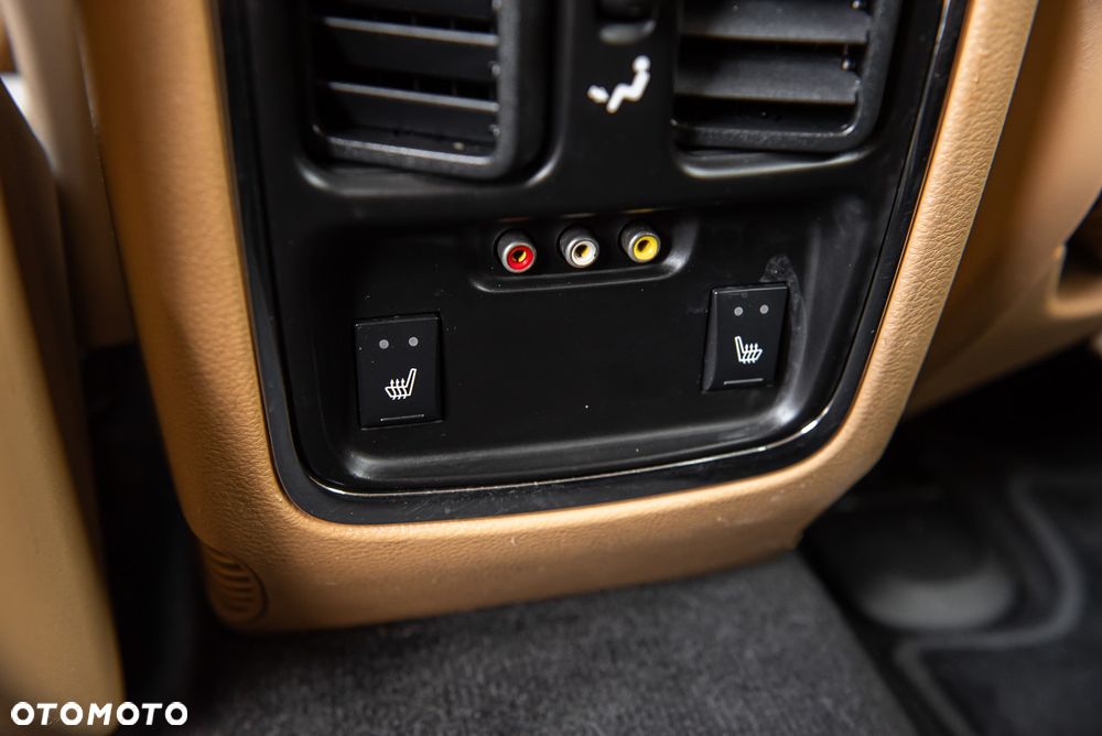 Dodge Durango 5.7 HEMI - 30