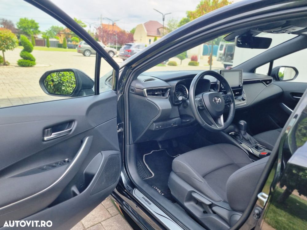 Toyota Corolla 1.8 Hybrid Comfort - 12