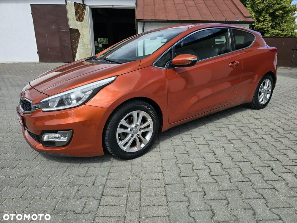 Kia Ceed - 9