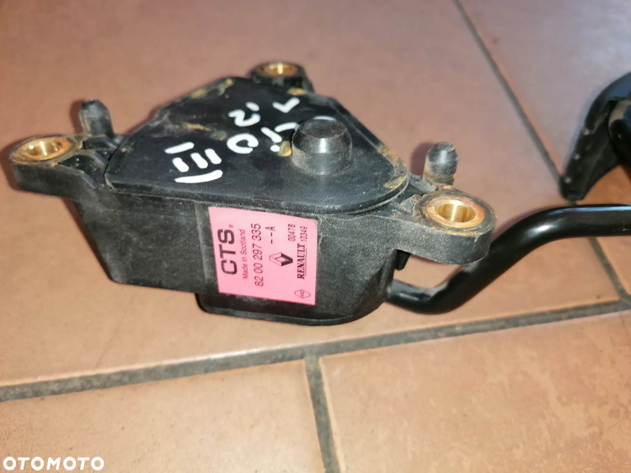 POTENCJOMETR GAZU CLIO III 1.2 1.4 1.5 1.6 - 7