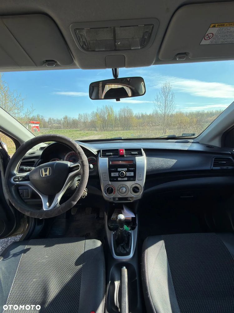 Honda City 1.4 Comfort - 11