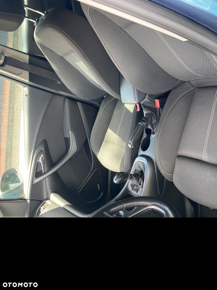 Opel Astra 1.6 CDTI DPF ecoFLEX TourerStart/Stop Exklusiv - 11