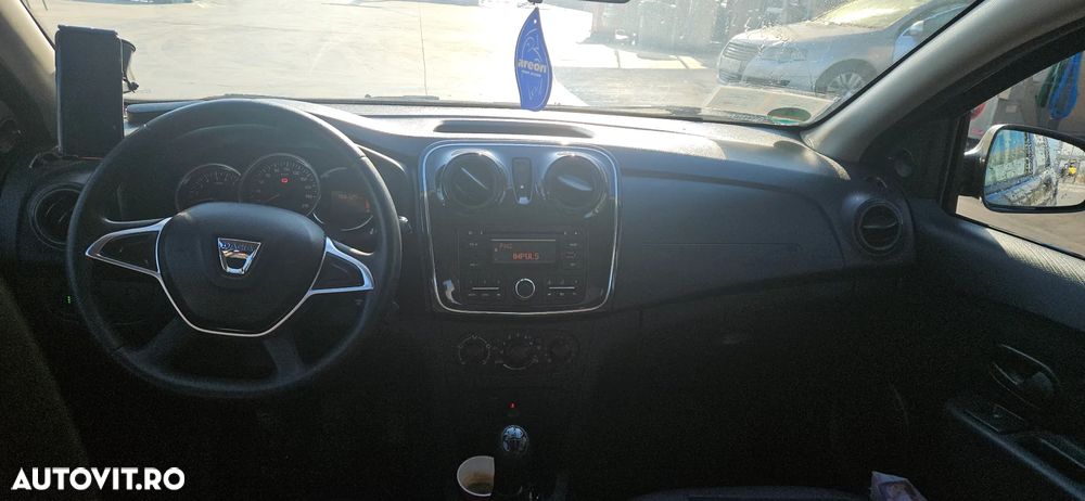 Dacia Sandero SCe 75 Essential - 5