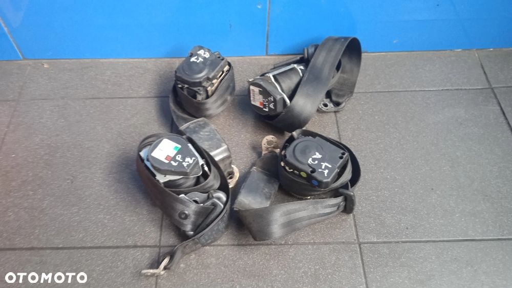 Pas bezpieczeństwa Audi A2 lewy prawy przód tył - 1