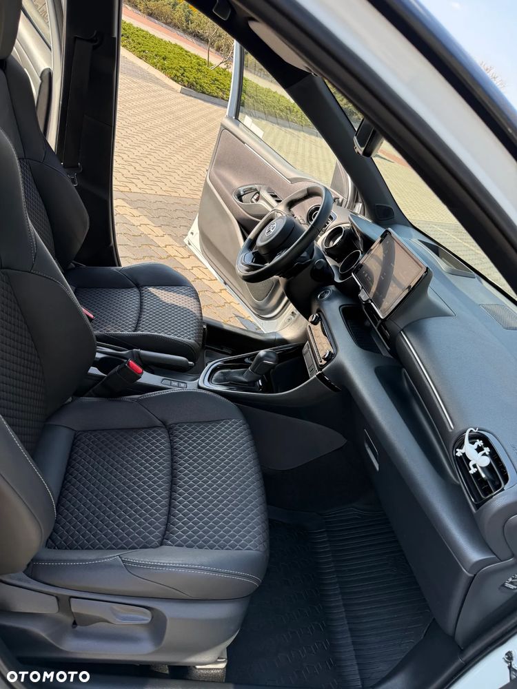 Toyota Yaris 1.5 Style CVT - 13
