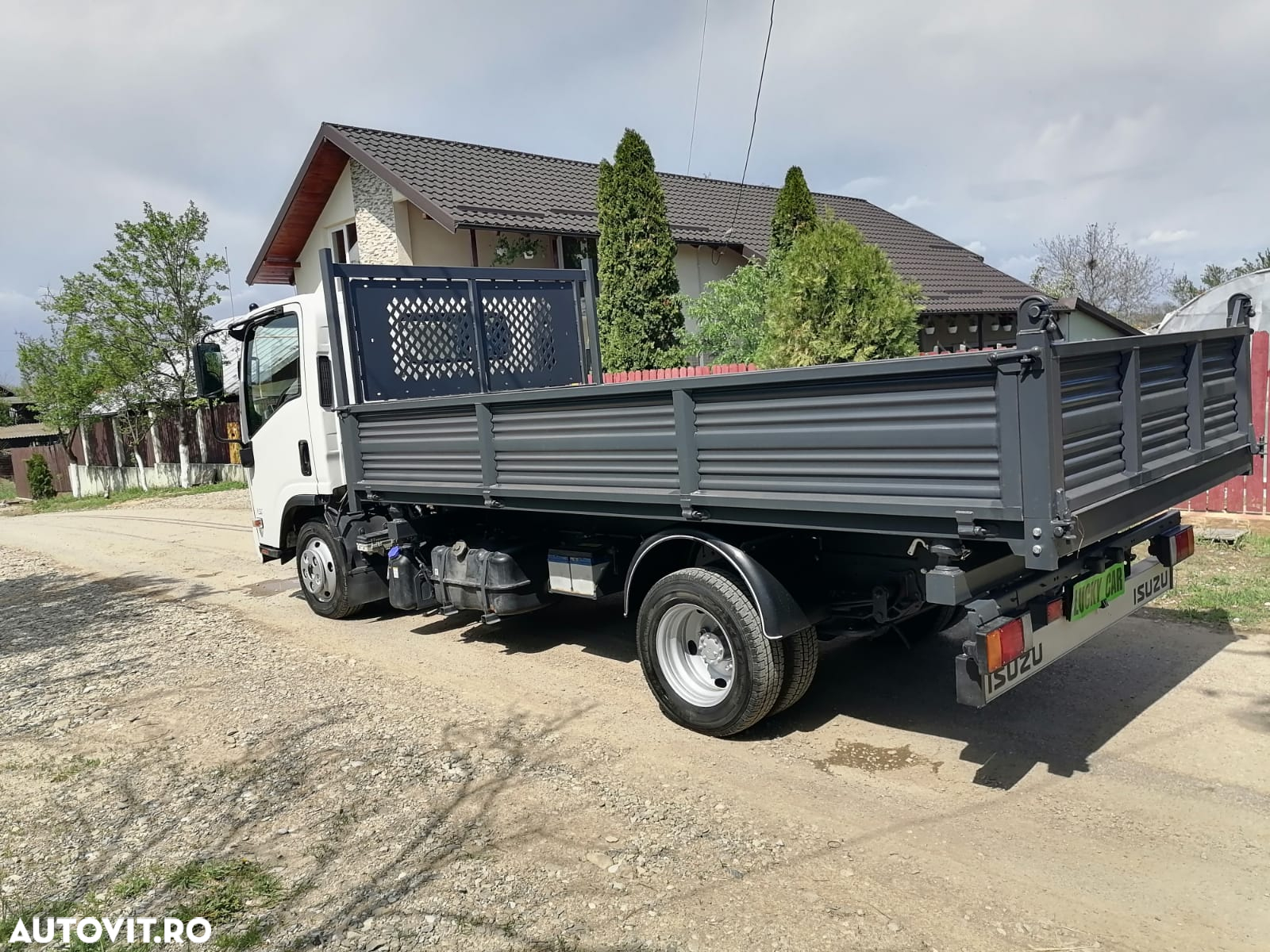 Isuzu Basculabila - 10