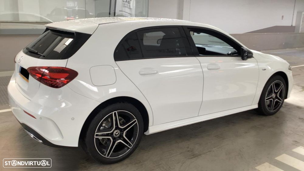 Mercedes-Benz A 250 e AMG Line - 4