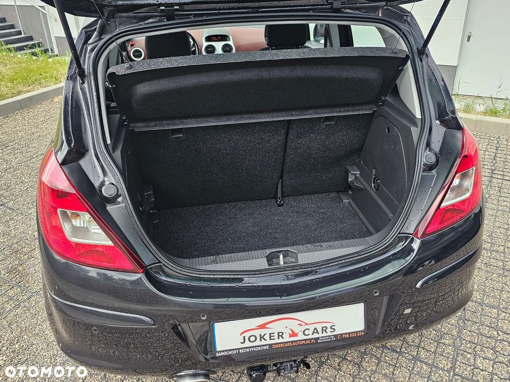 Opel Corsa 1.4 16V Satellite - 20