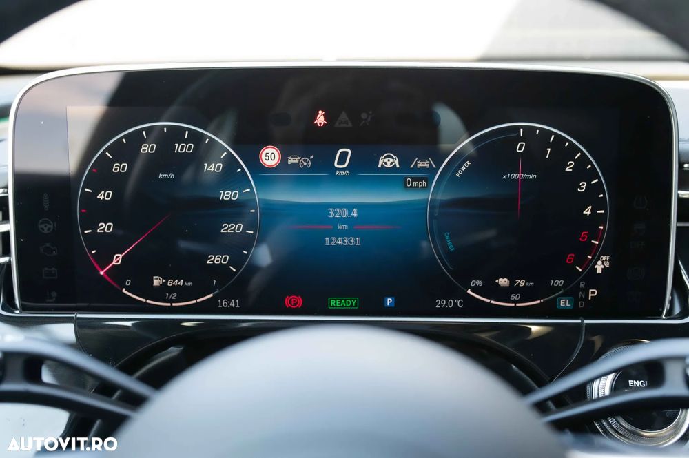 Mercedes-Benz E - 22