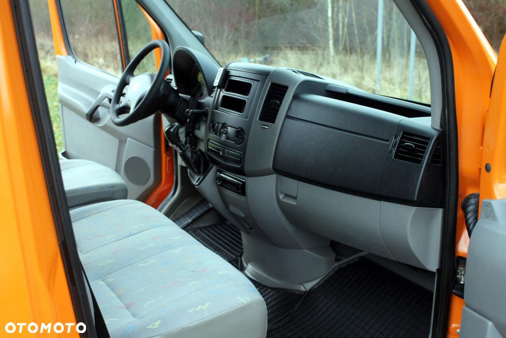 Volkswagen CRAFTER 2.5TDI Doka Long - 28