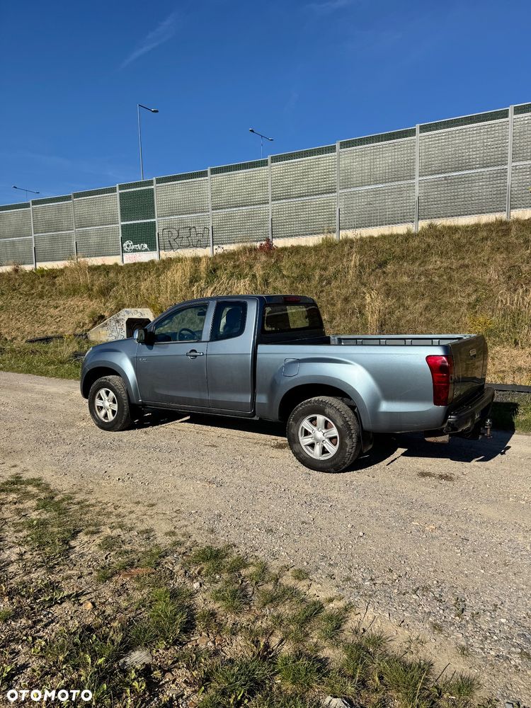 Isuzu D-Max - 8