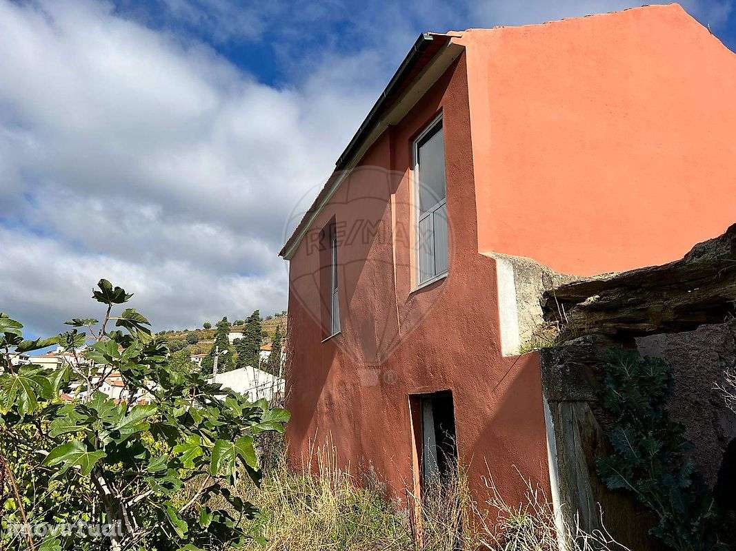 Moradia T2 para venda - Grande imagem: 2/8