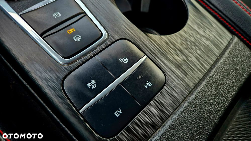 Ford Kuga 2.5 Duratec PHEV ST-LINE X - 31