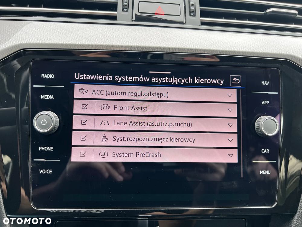 Volkswagen Passat 1.5 TSI EVO Business DSG - 28