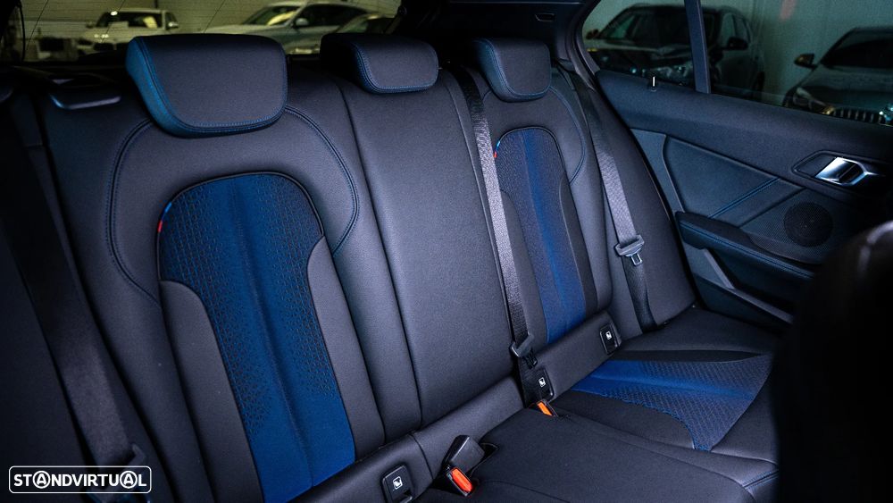 BMW 116 d Pack Desportivo M Auto - 21