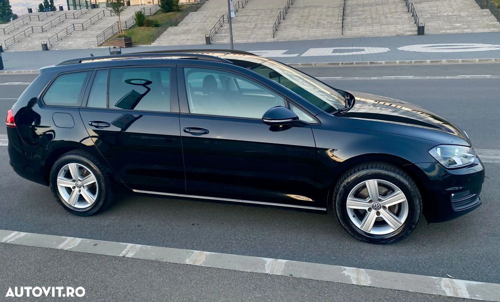 Volkswagen Golf 1.6 TDI DPF BMT DSG Comfortline - 1