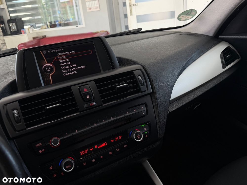 BMW Seria 1 116i - 30