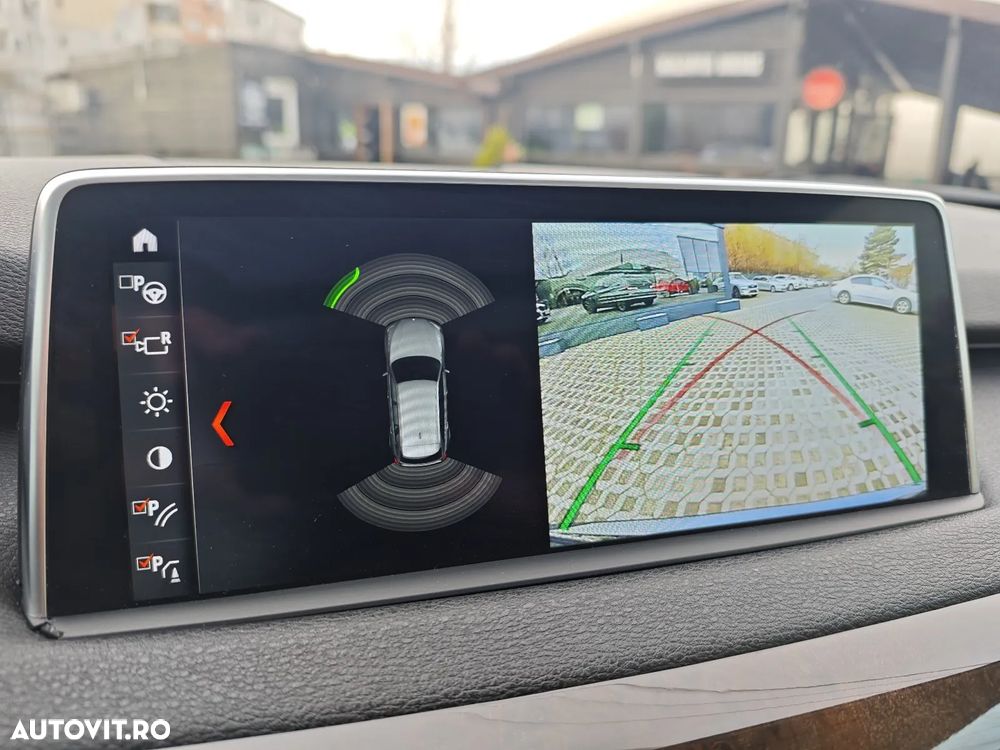 BMW X5 xDrive35i - 16