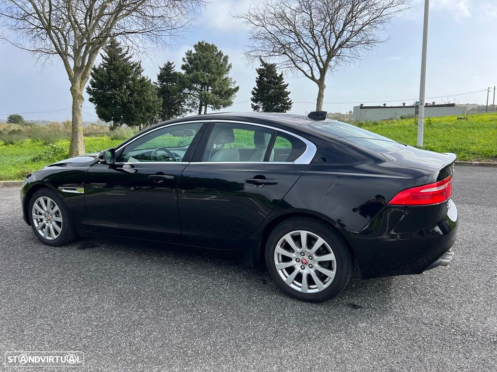 Jaguar XE 2.0 D Prestige AWD Aut. - 25