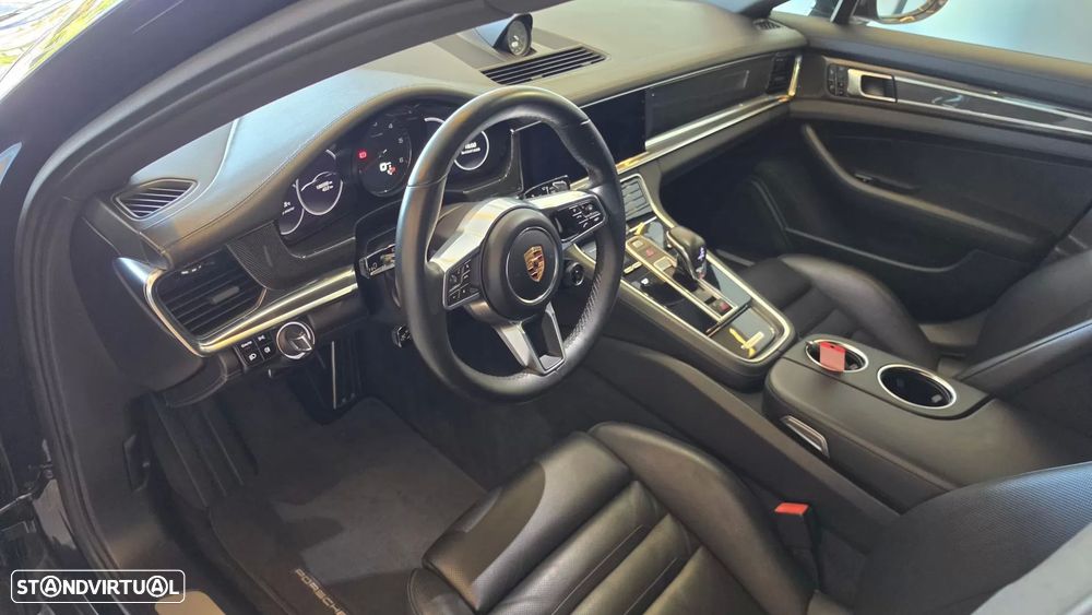 Porsche Panamera 4 S - 44