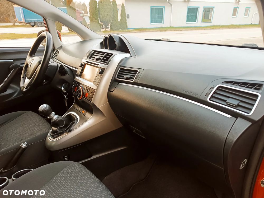 Toyota Verso 1.8 5-Sitzer Life - 18