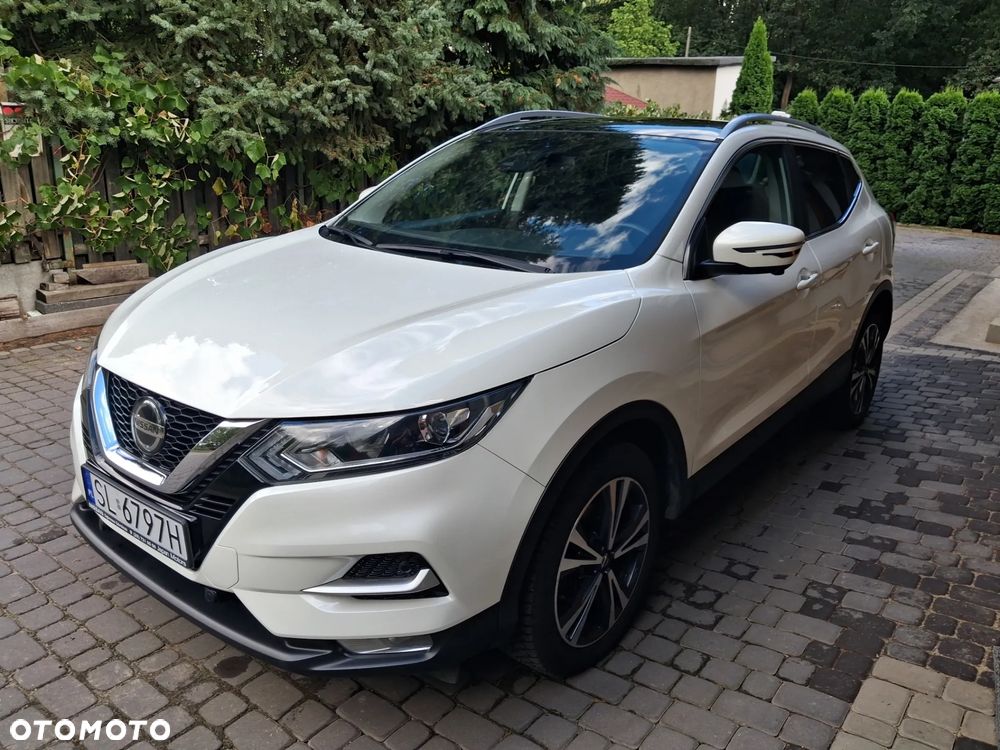 Nissan Qashqai 1.3 DIG-T N-Connecta - 1