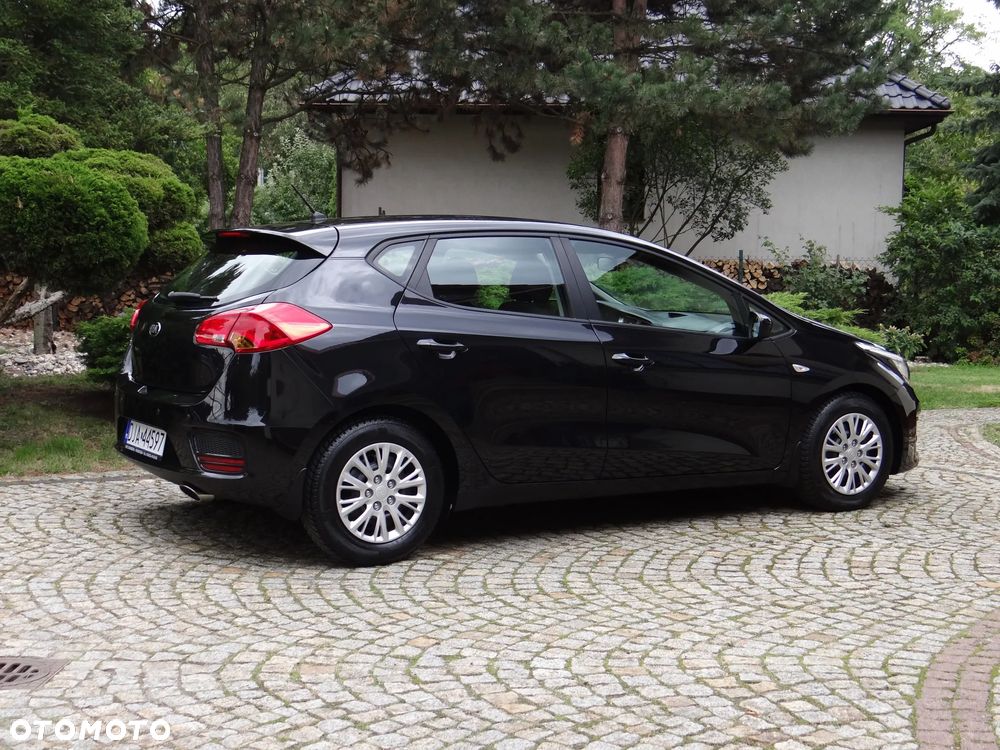 Kia Ceed 1.4 CVVT Attract - 2
