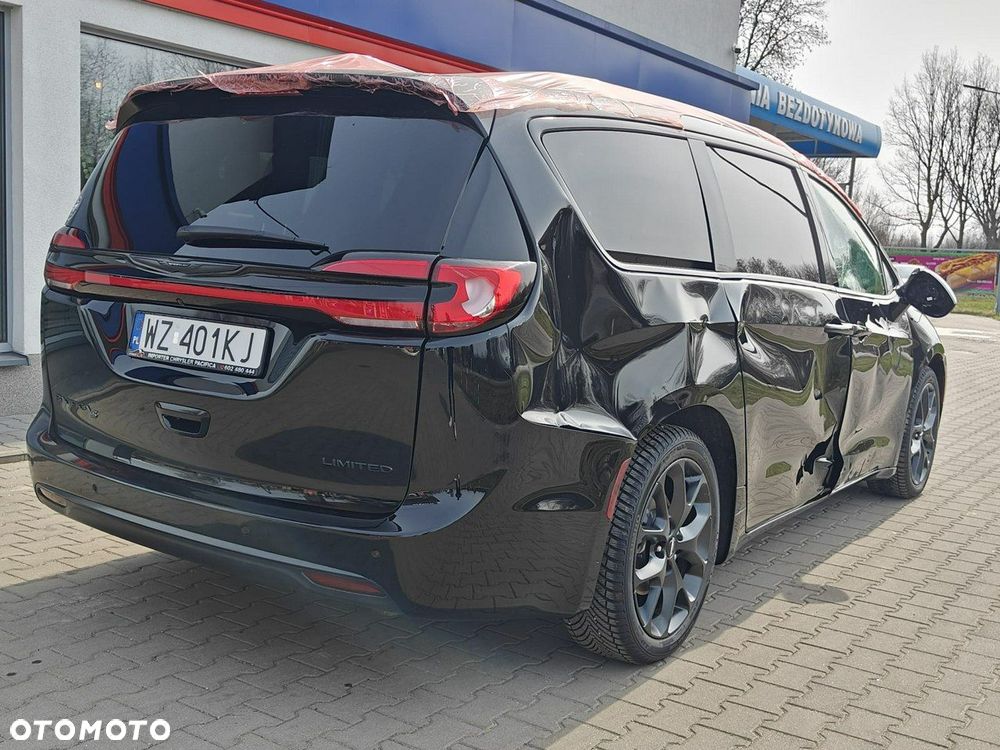 Chrysler Pacifica - 5