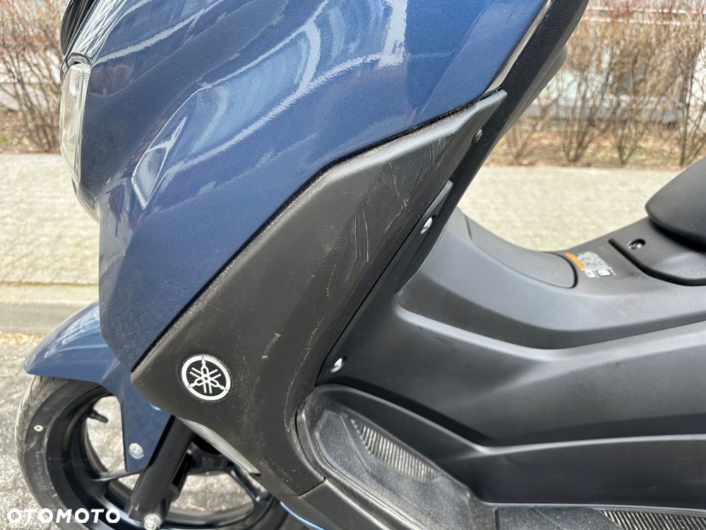 Yamaha NMAX - 4