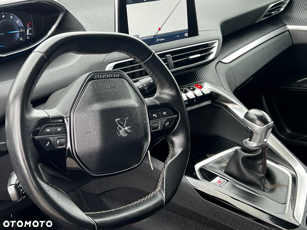 Peugeot 3008 PureTech 130 Stop & Start GPF Allure Business-Paket - 10