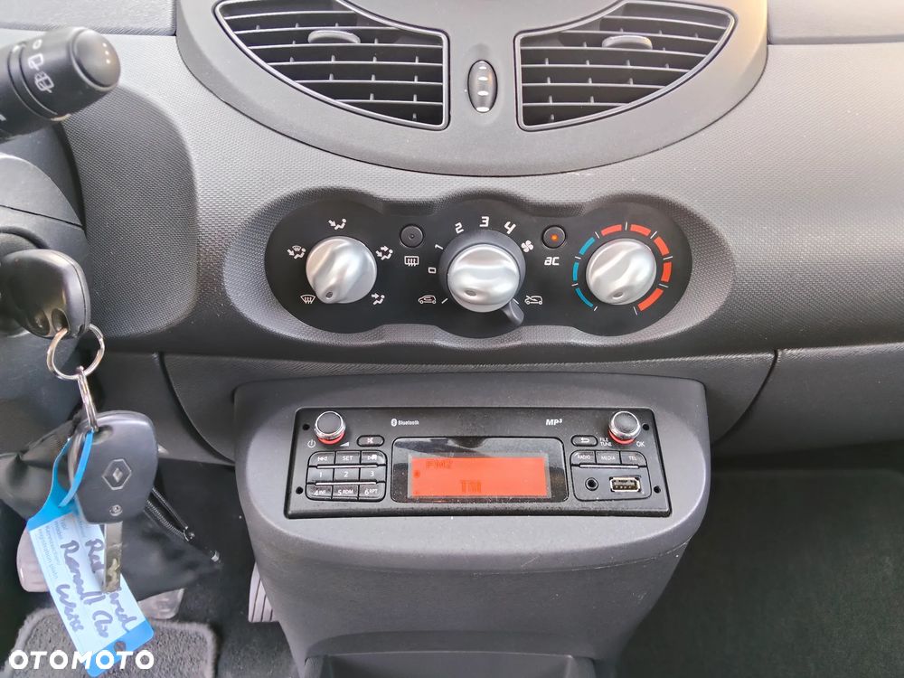 Renault Twingo 1.2 LEV 16V 75 iTwingo - 24