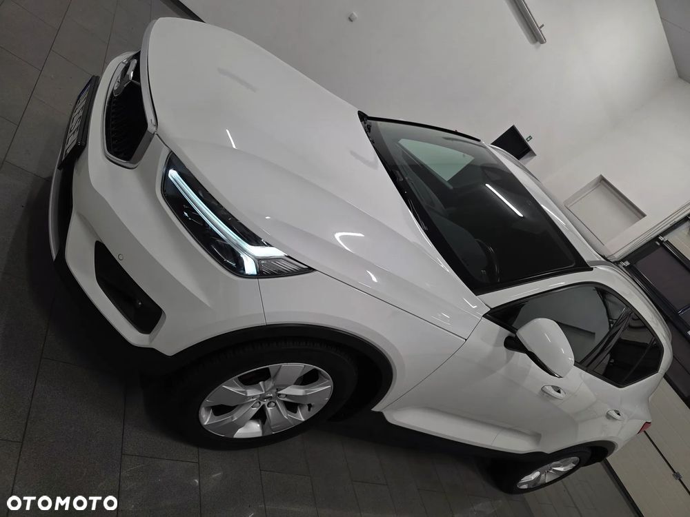 Volvo XC 40 D3 SCR R-Design - 4