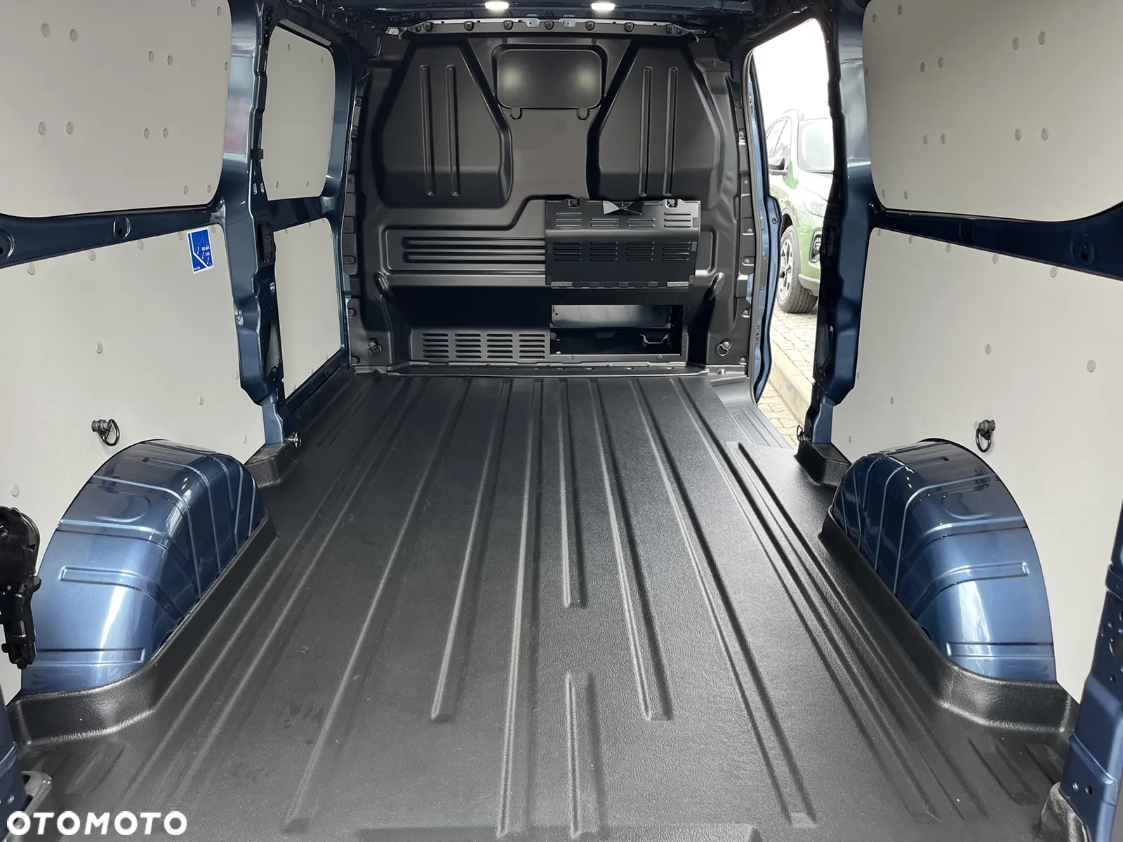 Ford Transit Custom V710 - 13