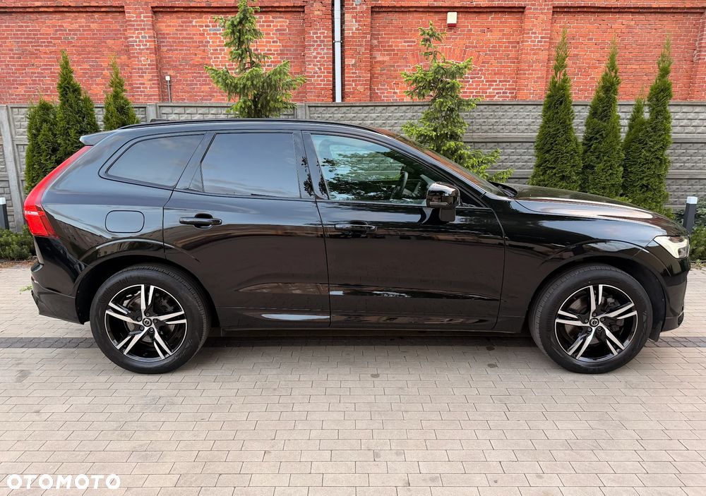 Volvo XC 60 B4 D AWD Plus Dark - 4