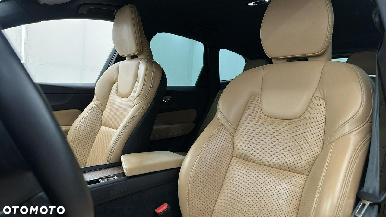 Volvo XC 60 - 16