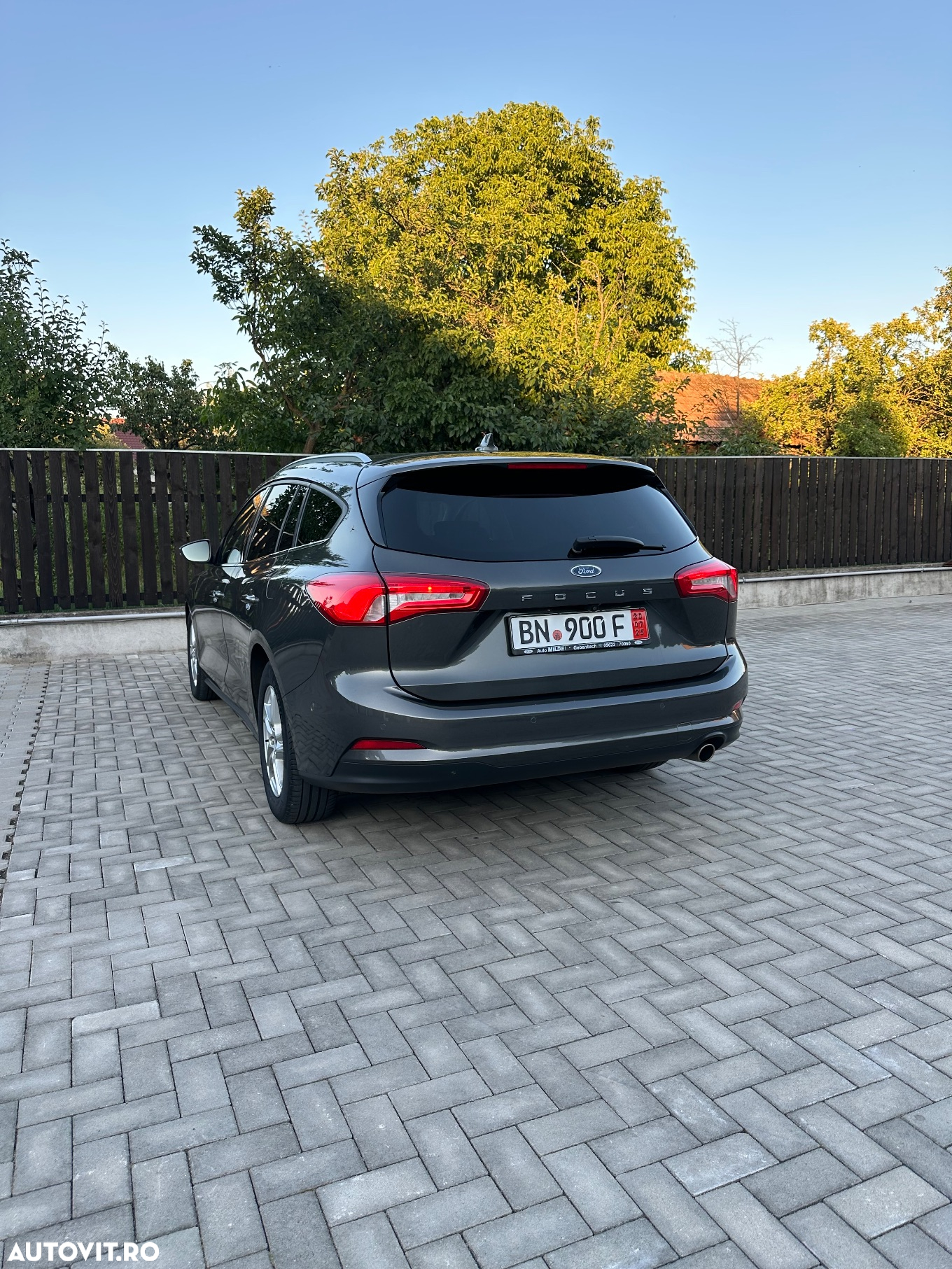 Ford Focus 2.0 EcoBlue Start-Stopp-System TITANIUM - 17