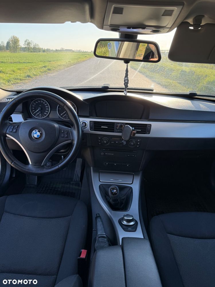 BMW Seria 3 320d - 3