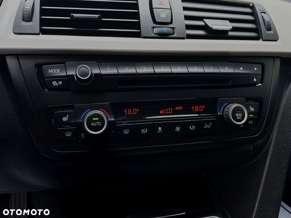 BMW 3GT 320i Modern Line - 32