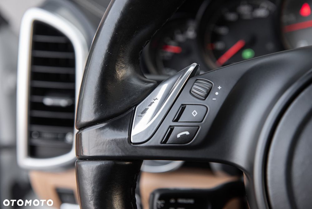 Porsche Cayenne S Tiptronic S - 23