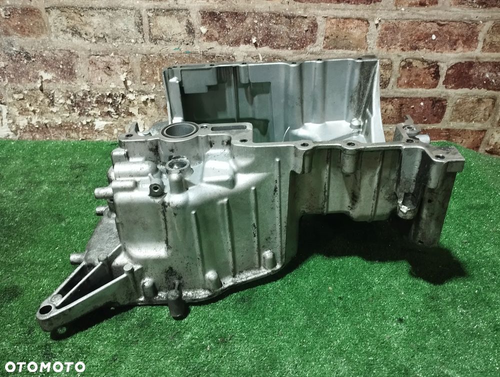 GÓRNA MISKA OLEJOWA AUDI Q7 3.0 TDI 2013 ROK KOD SILNIKA: CJG - 2