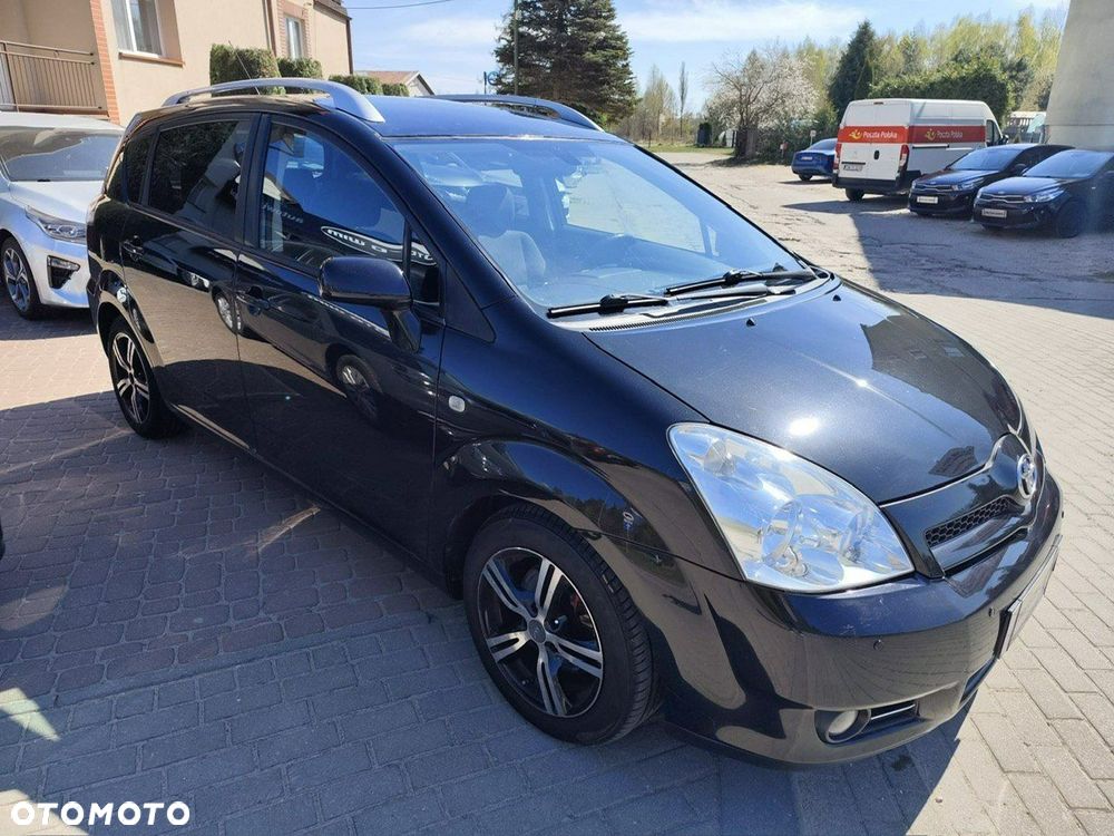 Toyota Corolla Verso - 7