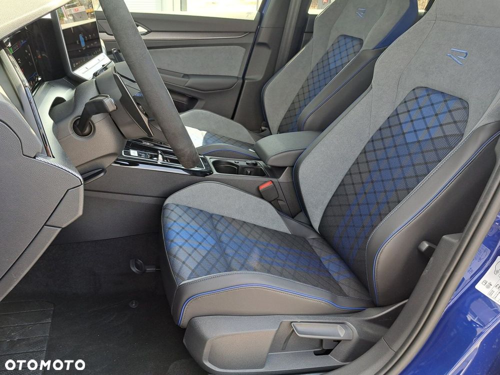 Volkswagen Golf - 9