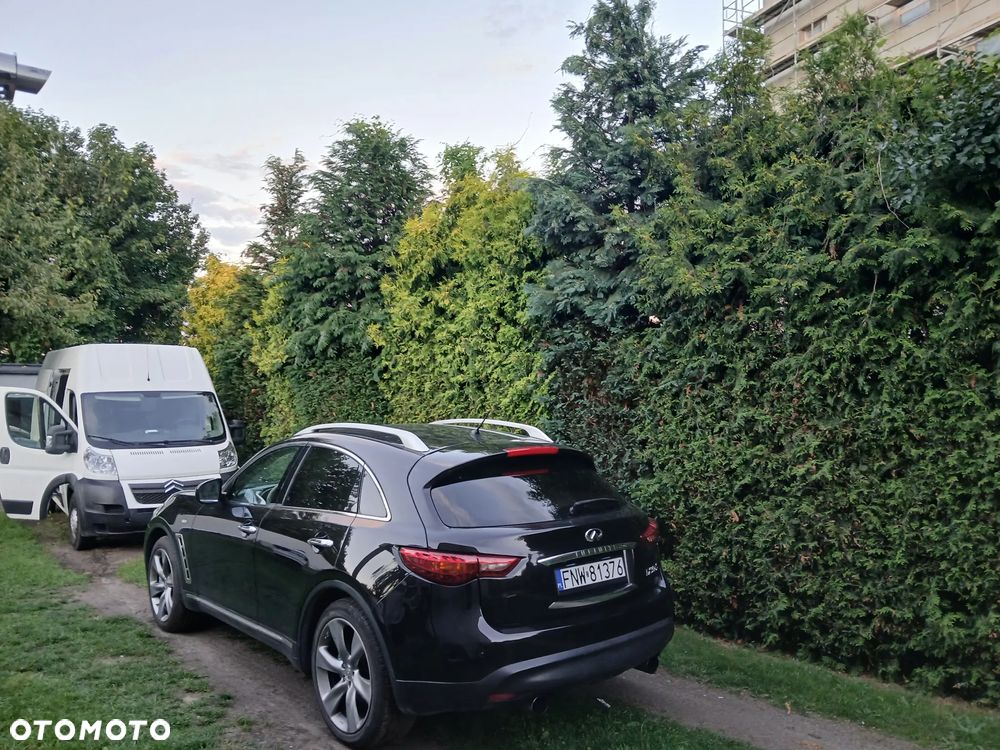 Infiniti FX FX30d S Premium - 9