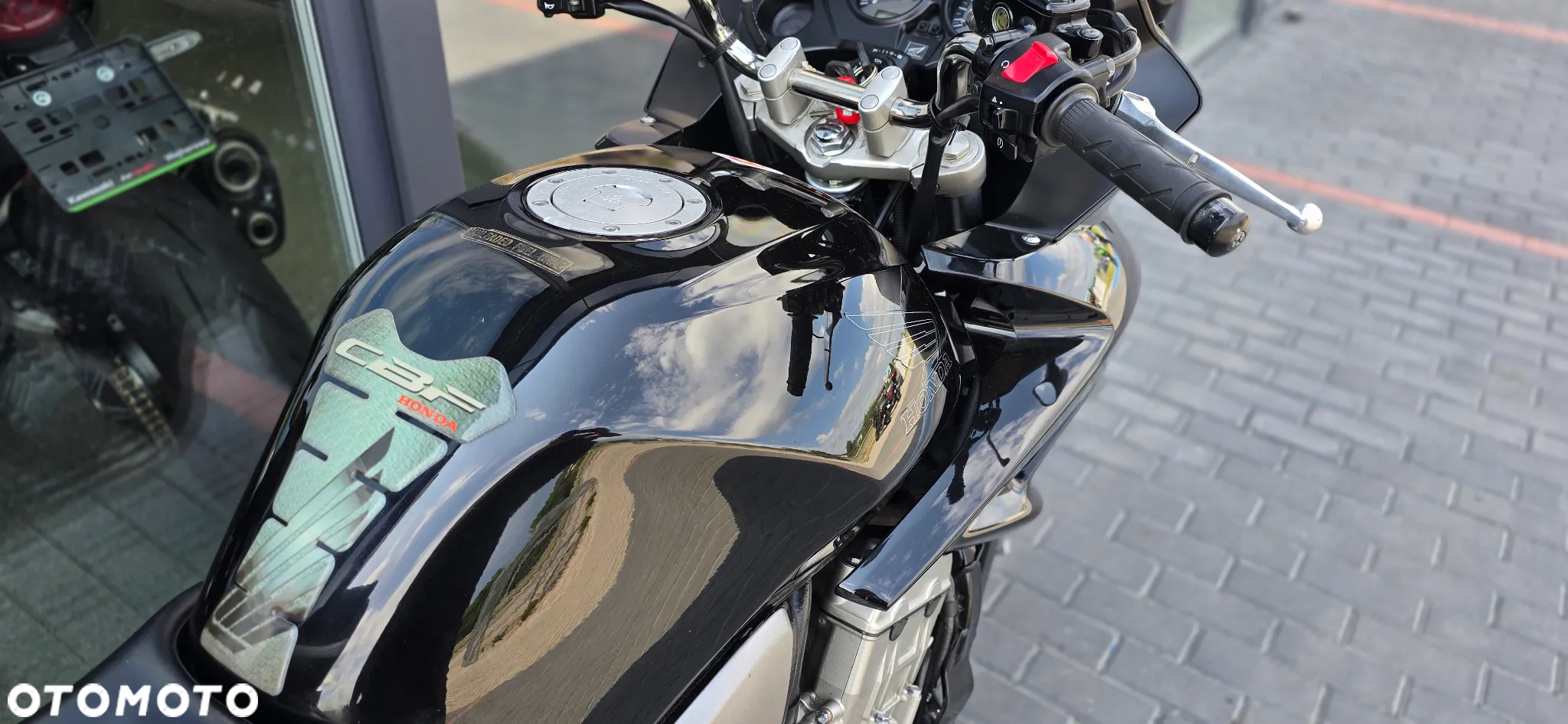 Honda CBF - 22
