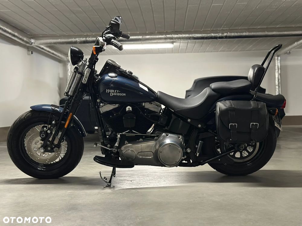 Harley-Davidson Softail Cross Bones - 1